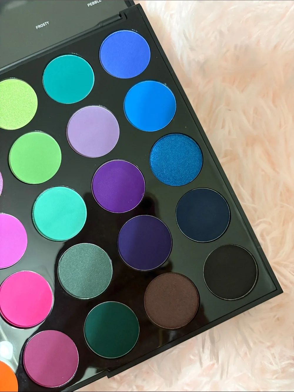 New Morphe 35B Color Burst Artistry Palette